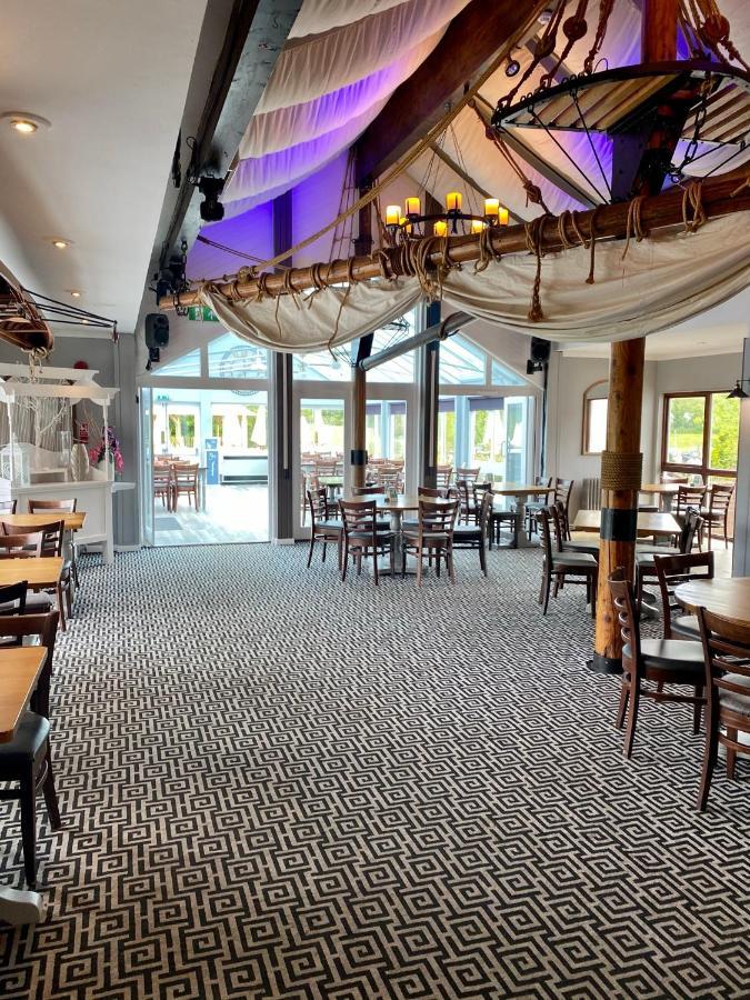 The Riverside Inn Saltford Ngoại thất bức ảnh